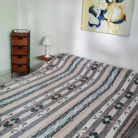 Accueillant A Mauguio, 55 M² Avec Jardin Paisible *