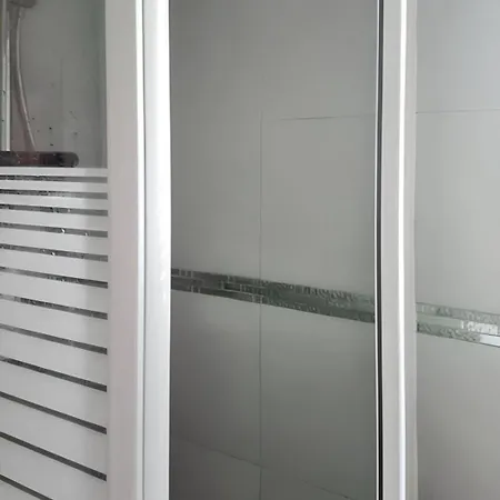 Accueillant A Mauguio, 55 M² Avec Jardin Paisible Mauguio