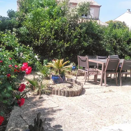 Accueillant A Mauguio, 55 M² Avec Jardin Paisible *