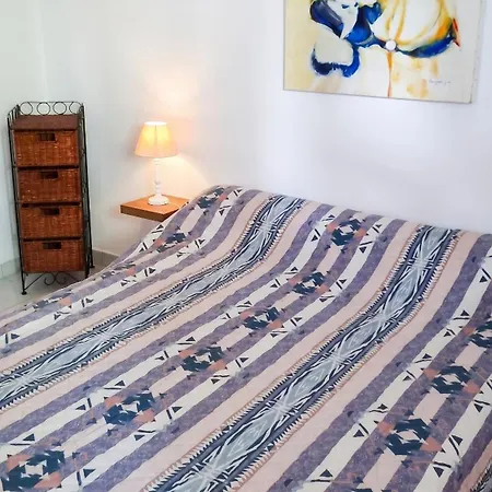 Accueillant A Mauguio, 55 M² Avec Jardin Paisible Daire